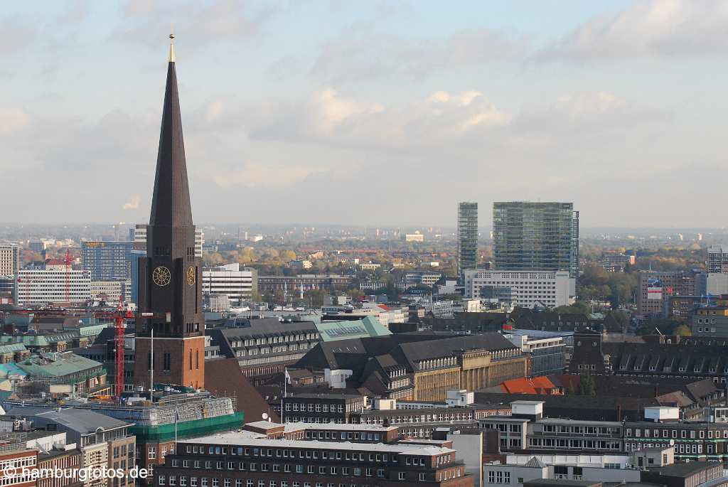 id109428 Hamburg aus der Vogelperspektive | Innenstadt, City, St. Petri, Berliner Tor