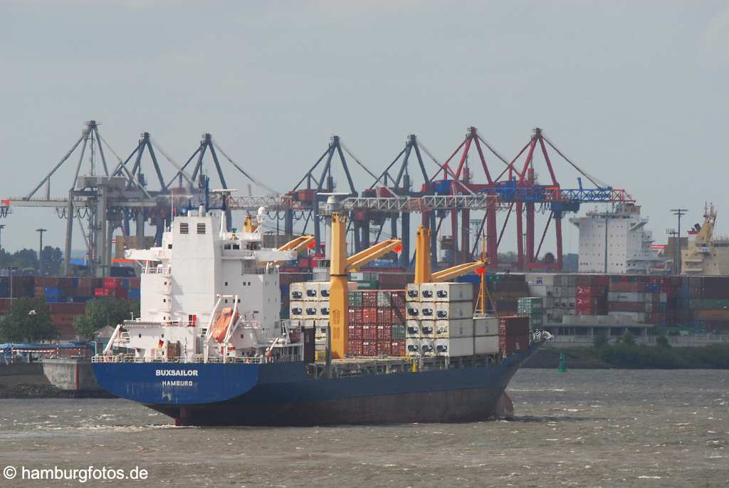 id111671 Hansestadt Hamburg | Schiff verlässt den Hamburger Hafen