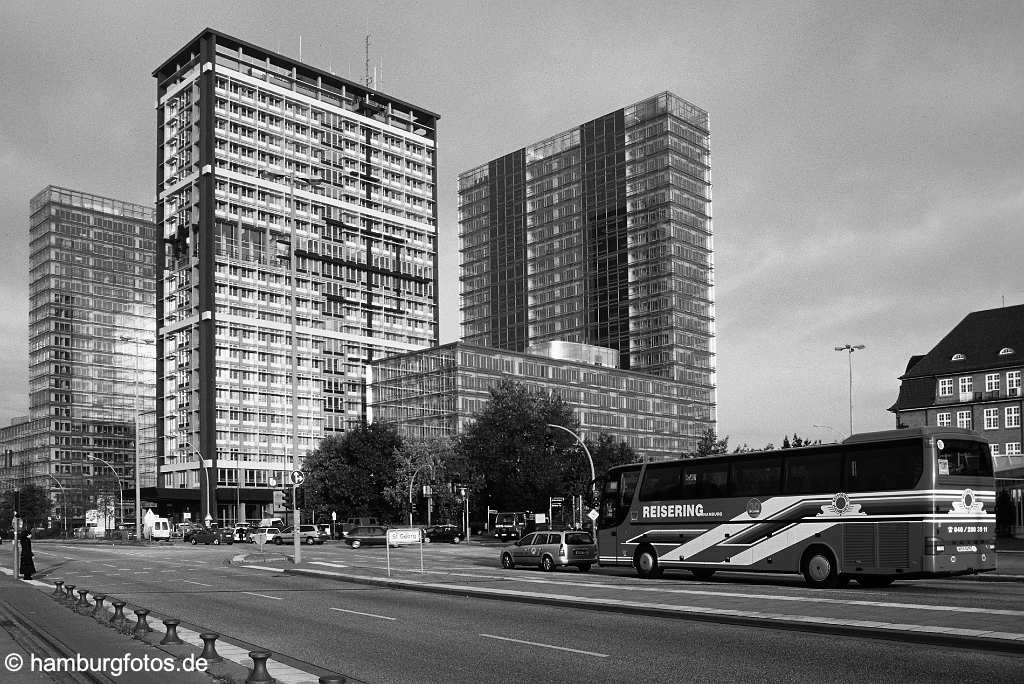 id100031 Moderner Buerobau am Berliner Tor in Hamburg.