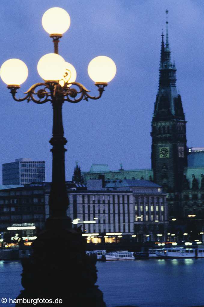 id113293 Hamburger Rathaus vor der Restaurierung